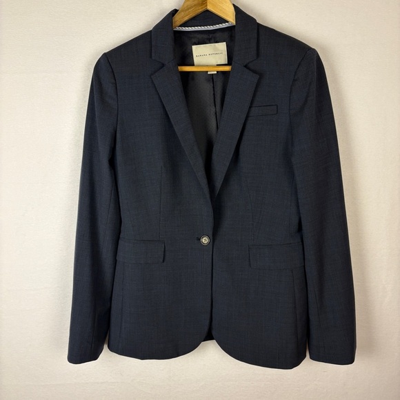 Banana Republic Classic Blue Gray Blazer Professional - Picture 1 of 6